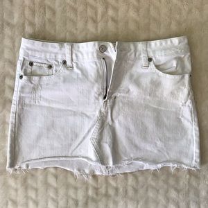 AE White denim skirt size 4
